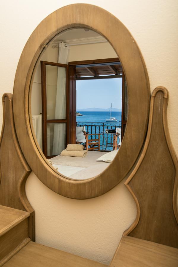 Saga Pension Gytheio Exterior foto